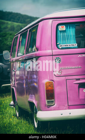 Volkswagen camper van con applicato un filtro vintage Foto Stock
