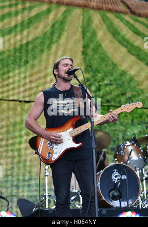 Bristow, Virginia, Stati Uniti d'America. Xvii Sep, 2016. LUKAS NELSON & promessa del vero rock la folla a FARM AIUTO 31 in BRISTOW VIRGINIA IL 17 SETTEMBRE 2016.foto © Jeff Moore © Jeff Moore/ZUMA filo/Alamy Live News Foto Stock