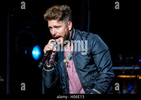 Clarkston, Michigan, Stati Uniti d'America. Xv Sep, 2016. CHRIS LANE di eseguire su Rascal Flatts Rhythm & Radici Tour al DTE Energy Music Theatre di Clarkston, mi il 15 settembre 2016 © Marc Nader/ZUMA filo/Alamy Live News Foto Stock