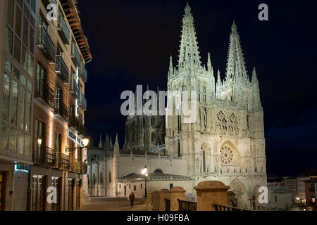 La Cattedrale di Burgos di notte, Sito Patrimonio Mondiale dell'UNESCO, Burgos, Castiglia e Leon, Spagna, Europa Foto Stock