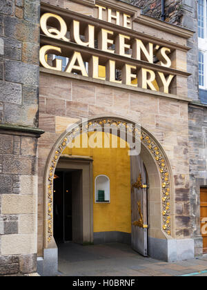 Arco d'ingresso al Queens Gallery Palazzo di Holyroodhouse Edimburgo in Scozia Foto Stock