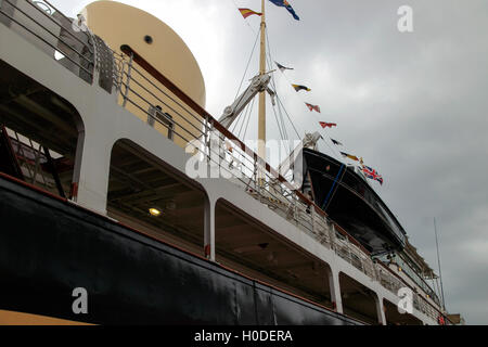 Scialuppa di salvataggio, HMY Britannia, Royal Yacht Britannia, ormeggiato a Ocean Terminal, Leith, Edimburgo, Scozia, Regno Unito Foto Stock