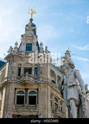 Edifici lungo Meir Street Anversa Foto Stock