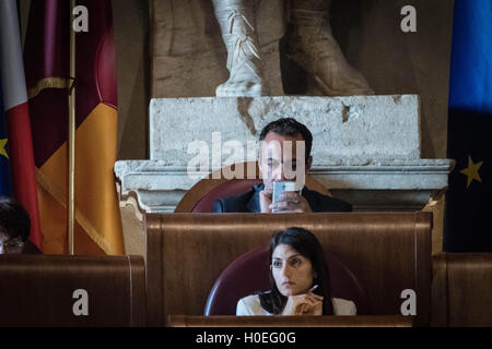 Roma, Italia. Xx Settembre, 2016. Il consiglio comunale, riunito in presenza di Virginia Raggi sindaco e Marcello De Vito. © Andrea Ronchini/Pacific Press/Alamy Live News Foto Stock