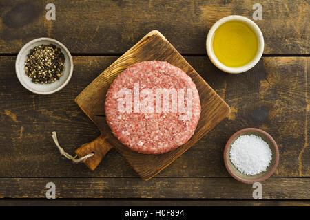 Hamburger di manzo patty Foto Stock