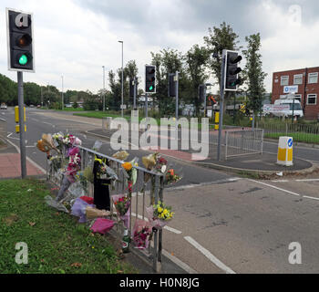 Incidente in un pellicano attraversamento stradale, Howley, Warrington, Cheshire, Inghilterra, Regno Unito Foto Stock