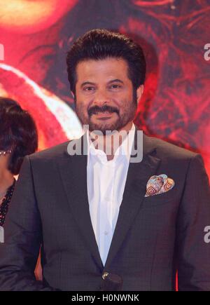 Attore di Bollywood Anil Kapoor durante il lancio di musica di film Mirzya in Mumbai, India il 13 settembre 2016. Foto Stock