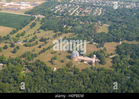Una fotografia aerea dell'Università di Chicago's Yerkes Observatory a Williams Bay (vicino al Lago di Ginevra), Wisconsin. Foto Stock