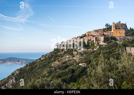 Lunga vista di Eze, Provenza, Alpi Marittime, Francia Foto Stock