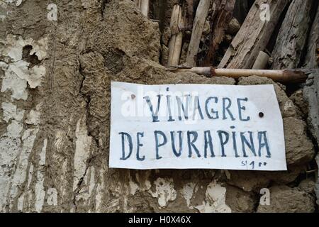 Puro aceto di ananas in Piura- Ministero di Piura - Peru Foto Stock