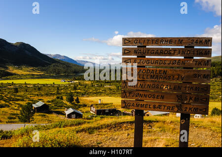 Norvegia, Oppland, Valdresflya. Presso il piccolo Hindsaeter storico Albergo di montagna. Foto Stock