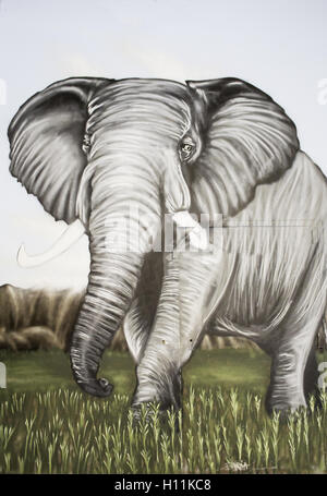 L'elefante nella giungla disegnata sulla parete, decorazione Foto Stock