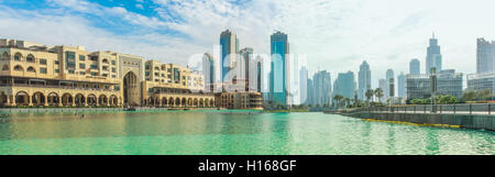 Panorama Burj Khalifa Lago Foto Stock