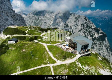 Montagna Osterfelder stazione ferroviaria sulla Osterfelderkopf, Observation Deck Alpspix dietro, Wetterstein Foto Stock