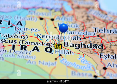 Baghdad imperniata su una mappa dell'Iraq Foto Stock