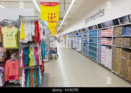 Il Carrefour, centro città Meaisem Foto Stock