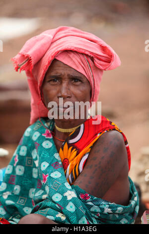 Donne tribali, Dhurwa Tribe, Pandripani Village, Chattisgadh, India. Facce rurali dell'India Foto Stock