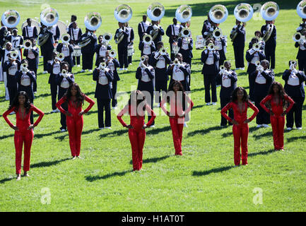 Washington DC, Stati Uniti d'America. 23 Sep, 2016. La Tennessee State Marching Band esegue sul prato Sud della Casa Bianca durante un ricevimento in onore della apertura dello Smithsonian National Museum of African American Storia e cultura Settembre 22, 2016, Washington, DC. Credito: Aude Guerrucci/Piscina via CNP /MediaPunch Credito: MediaPunch Inc/Alamy Live News Foto Stock