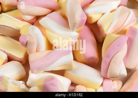 Sfondo di fragranti dolci. Isolare il bianco. Foto Stock