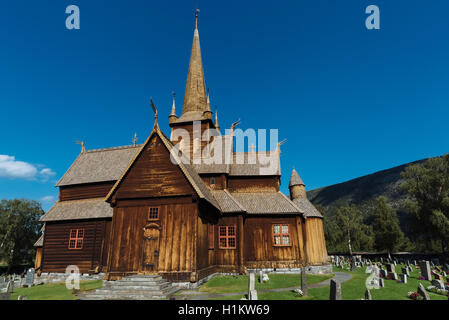 Doga Lom chiesa e cimitero, Lom, Oppland, Norvegia Foto Stock