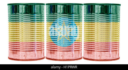 Tre lattine di lattina con la bandiera di Etiopia su di loro isolati su uno sfondo bianco. Foto Stock