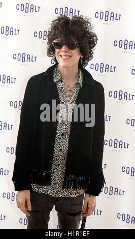 Laura Pergolizzi (LP) dà una conferenza stampa ad Atene in Grecia. Laura darà un concerto di venerdì 23/9. Foto Stock