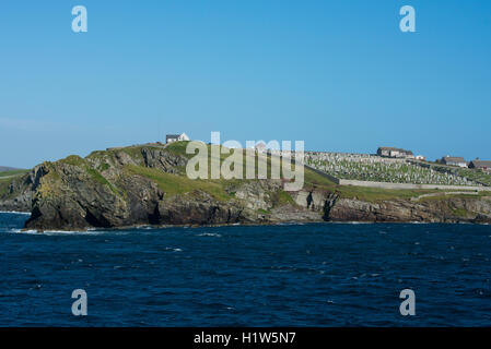 Regno Unito, Arcipelago delle Shetland, Continentale. Lerwick, la Gran Bretagna è la più settentrionale città. Paesaggio costiero vista. Foto Stock