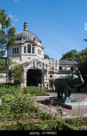 Astor Court, Zoo Center presso il Bronx Zoo Wildlife Conservation Society, Bronx Park, Bronx, New York Foto Stock