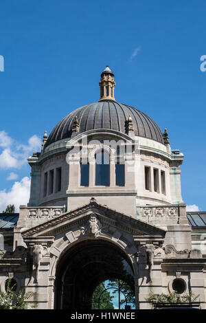 Astor Court, Zoo Center presso il Bronx Zoo Wildlife Conservation Society, Bronx Park, Bronx, New York Foto Stock