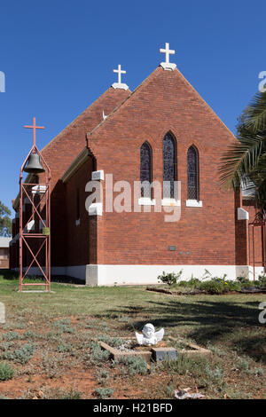 San Paolo Chiesa Anglicana Cobar Aeroporto Nuovo Galles del Sud Australia. Foto Stock