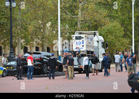 Il centro commerciale di Londra, Regno Unito. 24Sep, 2016. Catturare le scene per trasformatori: l'Ultimo Cavaliere, sul Mall. © Matthew Chattle Foto Stock