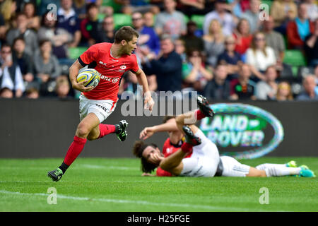 Londra, Regno Unito. 24 Settembre, 2016. Richard Wigglesworth dei Saraceni in azione durante la Aviva Premiership match tra arlecchini e saraceni a Twickenham Stoop. Credito: Taka Wu/Alamy Live News Foto Stock