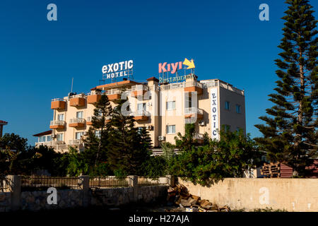 L'esotico Hotel sul lungomare di Bogaz nella parte settentrionale di Cipro Foto Stock