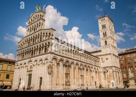 San Michele in Foro, una cattolica romana chiesa basilica, Lucca, Toscana, Italia Foto Stock