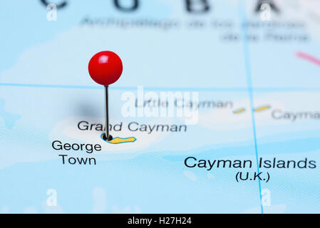 George Town imperniata su una mappa di Grand Cayman Foto Stock