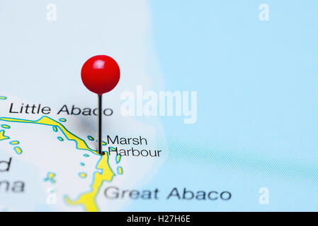 Marsh Harbour imperniata su una mappa di Bahamas Foto Stock