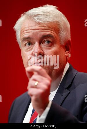 Primo Ministro del Galles Carwyn Jones affronta la conferenza del lavoro all'ACC di Liverpool. Foto Stock