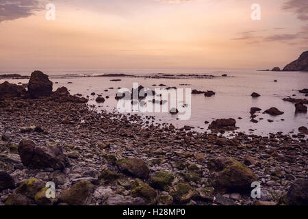 Il paesaggio della costa del Mare cantabrico, Laredo, Cantabria, Spagna, Europa. Foto Stock