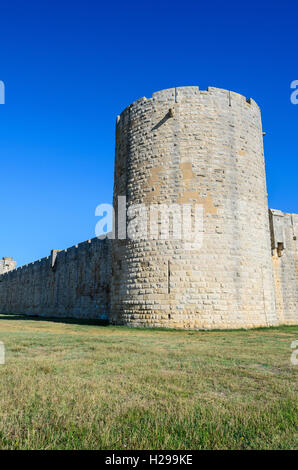AIGUES MORTES, LOUIS IX, CAMARGUE, GARD FRANCIA 30 Foto Stock