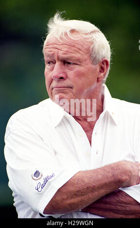 Orlando, Florida, Stati Uniti d'America. Xv Mar, 2001. Arnold Palmer durante il Bay Hill Invitational a Bay Hill Club and Lodge a Orlando in Florida il 18 marzo 2001. © 2001 Scott A. Miller © Scott Miller/ZUMA filo/Alamy Live News Foto Stock