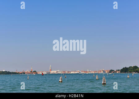 Laguna Veneta e città, visto dal Lido di Venezia, Venezia, Veneto, Italia Foto Stock