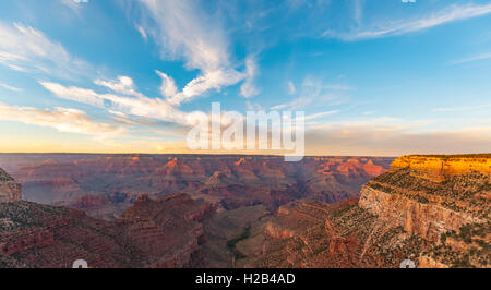 Tramonto sul Grand Canyon, il Parco Nazionale del Grand Canyon, South Rim, Arizona, Stati Uniti d'America Foto Stock