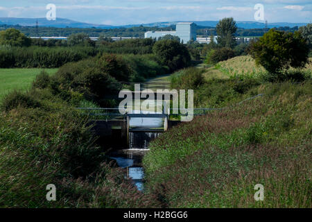 Il drenaggio reen e power station, Gwent livelli, Newport, South Wales, Regno Unito Foto Stock