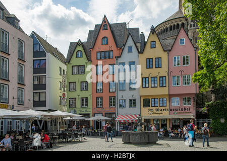 Edifici storici in Fischmarkt, Colonia, Renania settentrionale-Vestfalia, Germania Foto Stock