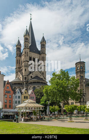 Grande St Martins Kirche, Colonia, Renania settentrionale-Vestfalia, Germania Foto Stock