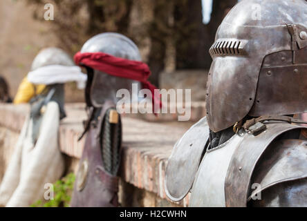 Riconquista guerrieri elementi di armatura e tute. Moresco e guerrieri cristiana Foto Stock