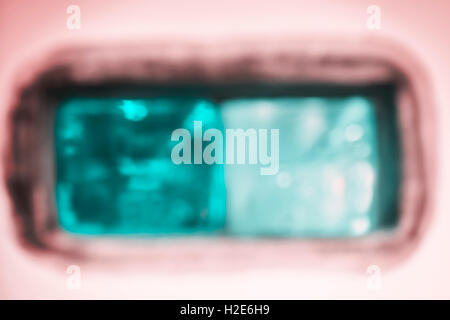 Foto sfocata di blocchi di vetro, abstract background. Foto Stock