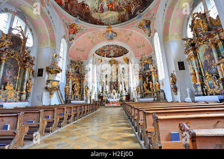 San Pietro San Paolo Chiesa. Joseph Schmuzer hanno portato alla costruzione della chiesa a Oberammergau, Baviera, Germania. Foto Stock