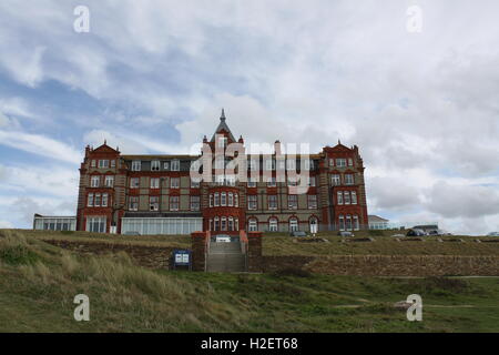 Cornwall, Regno Unito. Xii Sep, 2016. Vista di terrapieni Hotel, dove lo staff di produzione del Rosamunde Pilcher serie di ZDF televisione rimane durante le riprese in Cornovaglia, Inghilterra, 12 settembre 2016. Foto: Filippo DETHLEFS/dpa/Alamy Live News Foto Stock