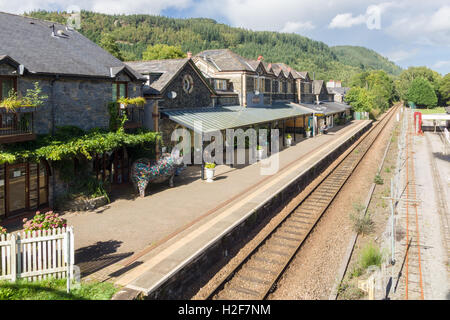 Betws-y-Coed stazione ferroviaria sulla Conwy Valley linea da Llandudno Junction a Blaenau Ffestiniog Foto Stock
